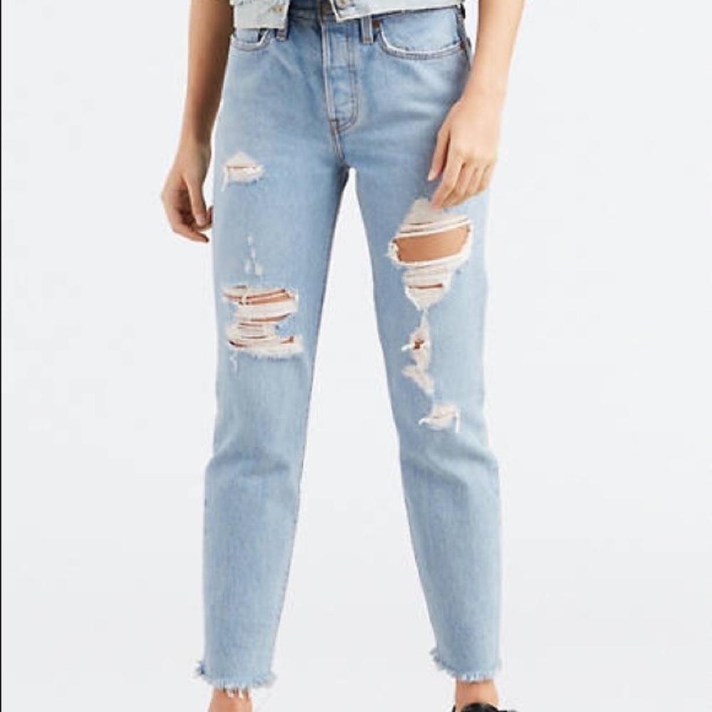 Levi’s “Waterless” Wedgie Fit Jeans Size 28
